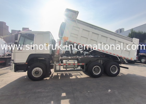 Sinotruk Howo Дэмп-грузовик 380hp 6 × 4 20CBM Белый с автоматической брезентой