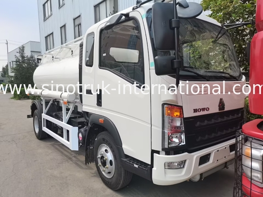 SINOTRUK HOWO 4X2 Транспортирующий нефтяной танк SINOTRUK HOWO 5-6CBM