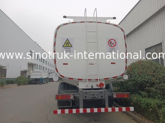 SINOTRUK HOWO Красный бензобак 400 л.с. 8×4 12 колес высокая вместимость