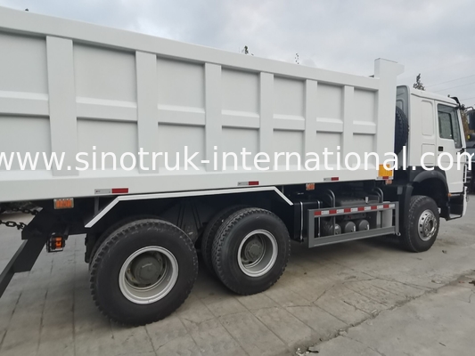SINOTRUK HOWO 400HP Свертывающий грузовик для строительства A7 Военный предупреждающий фонарь