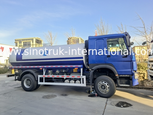 SINOTRUK HOWO Водосборный грузовик 4х2 RHD 300HP 10CBM для устойчивой транспортировки воды