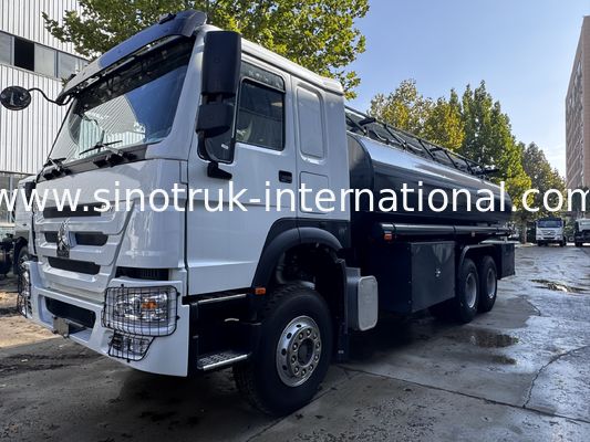 SINOTRUK HOWO 6×4 10 wheels Oil Tank Truck 371HP 20CBM With fuel dispenser The color can be customized