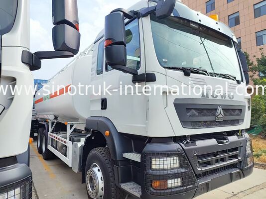 Белый HOWO TX 6×4 Транспортный грузовик 336 л.с. 25CBM топливный бак, стабильная транспортная производительность