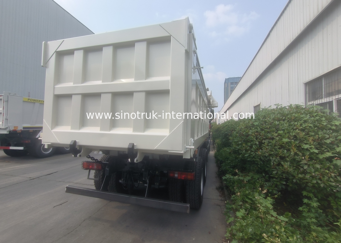Новый грузовик Sinotruk 6 × 4 Nx 20CBM Белый с автоматической брезентой