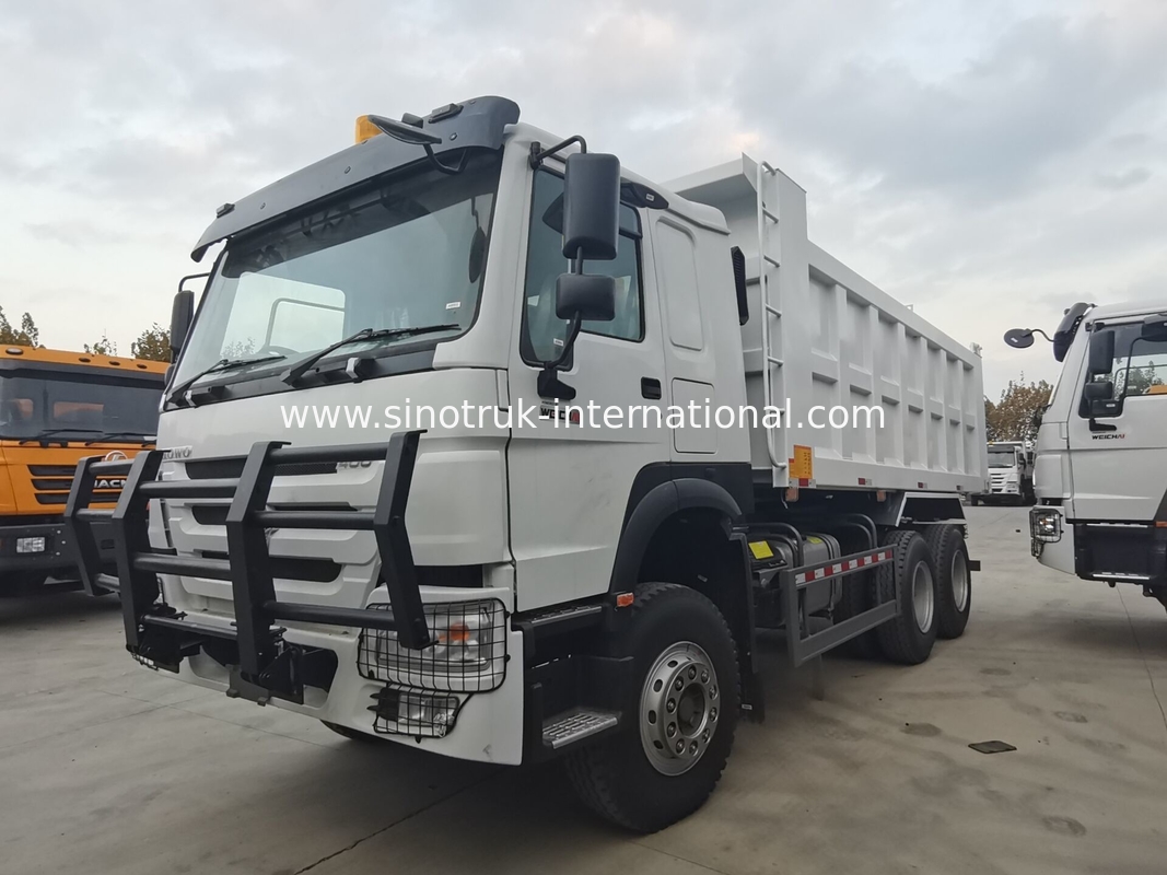 SINOTRUK HOWO 400HP Свертывающий грузовик для строительства A7 Военный предупреждающий фонарь