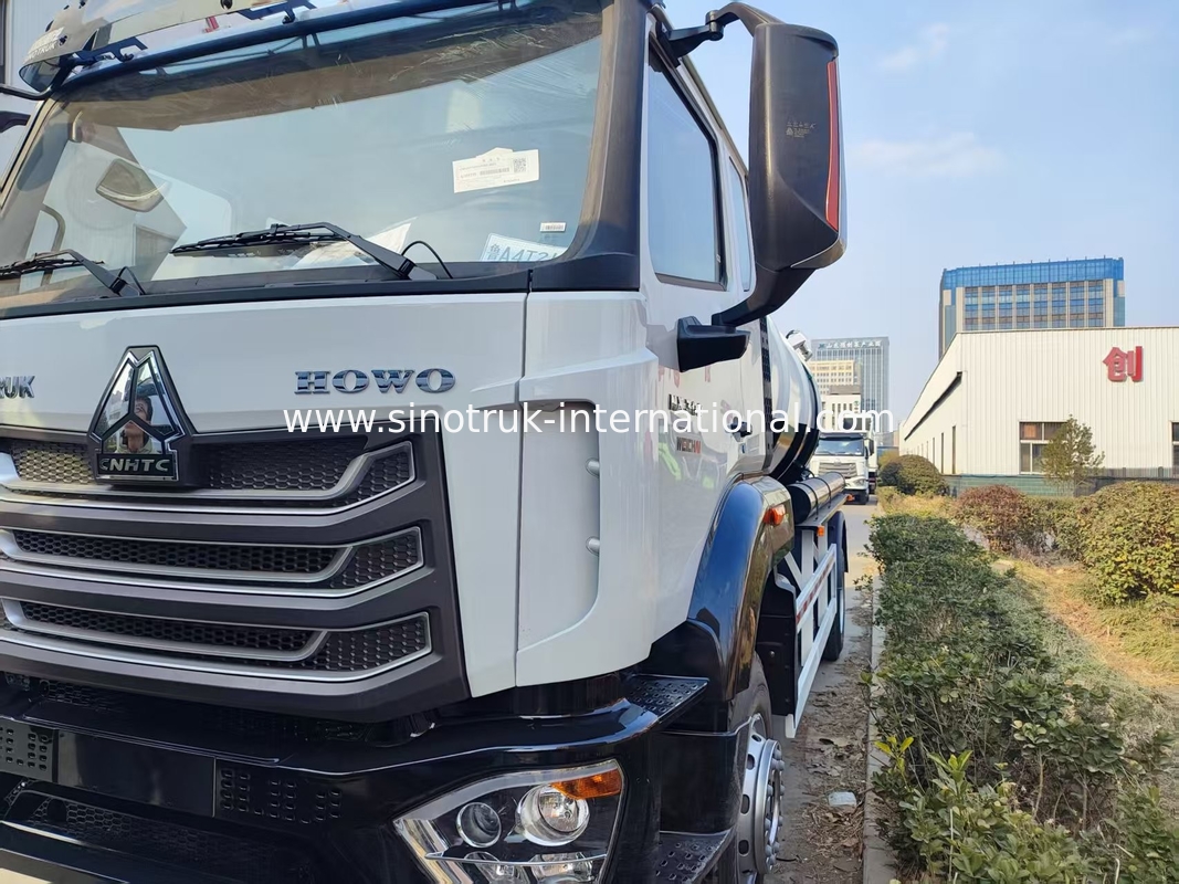 HOWO 300HP 10CBM 4x2 отсосывающий грузовик для канализации: мощность, высокая точность очистки и непревзойденная эффективность