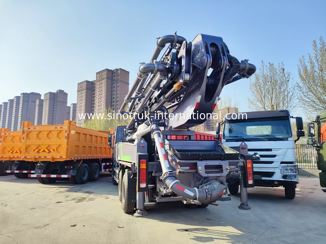 Высокопоставленный мастер HOWO 380HP Smart Pump Truck ≈ 52m Boom 6x4 Traction для непревзойденного вертикального разлива