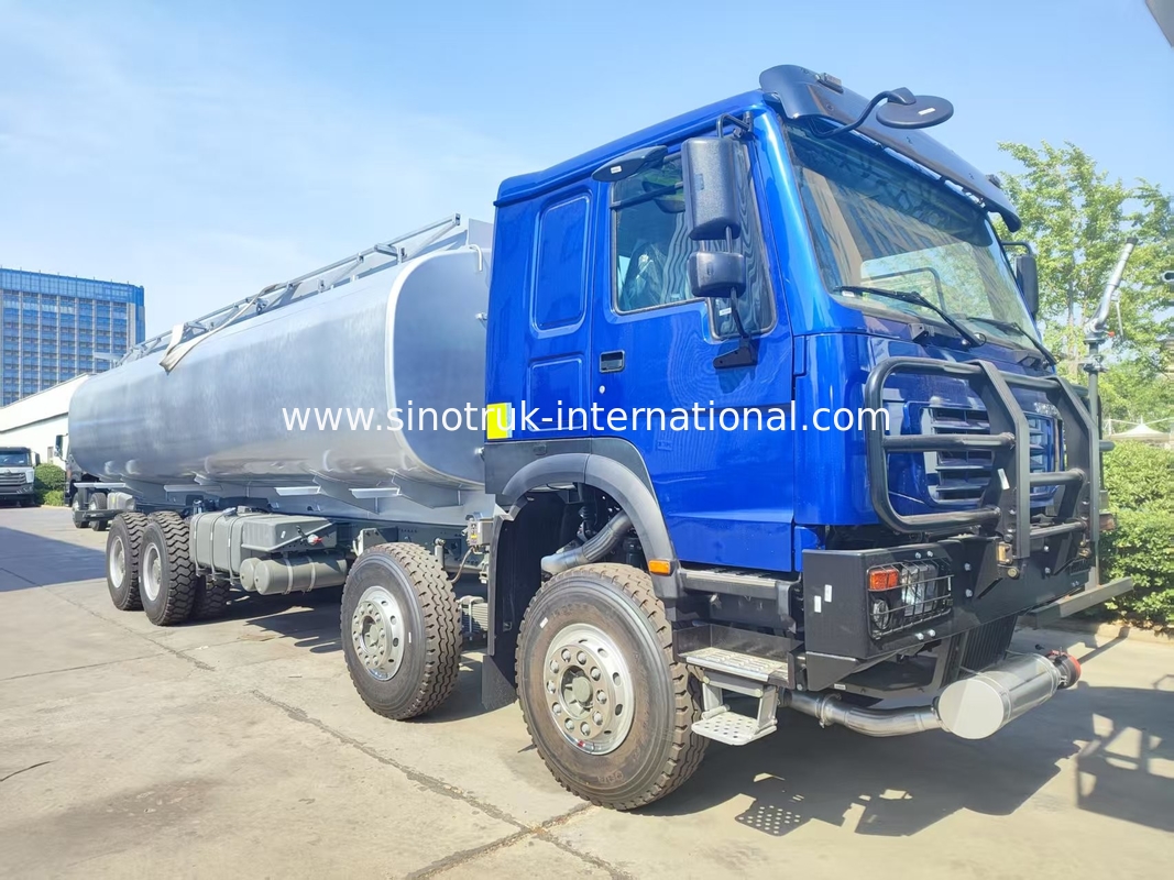 Тяжелый HOWO 8*4 400 л.с.п. LHD топливный грузовик 40CBM Двойной резервуар для распределения топлива на большие расстояния